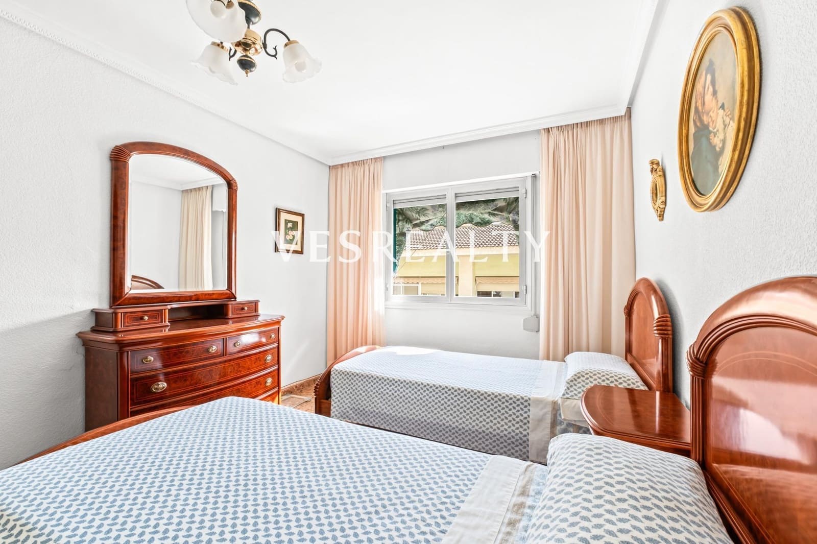 4 soverom Leilighet til salgs i Alicante by med garasje - € 295 000 (Ref: 10139940)
