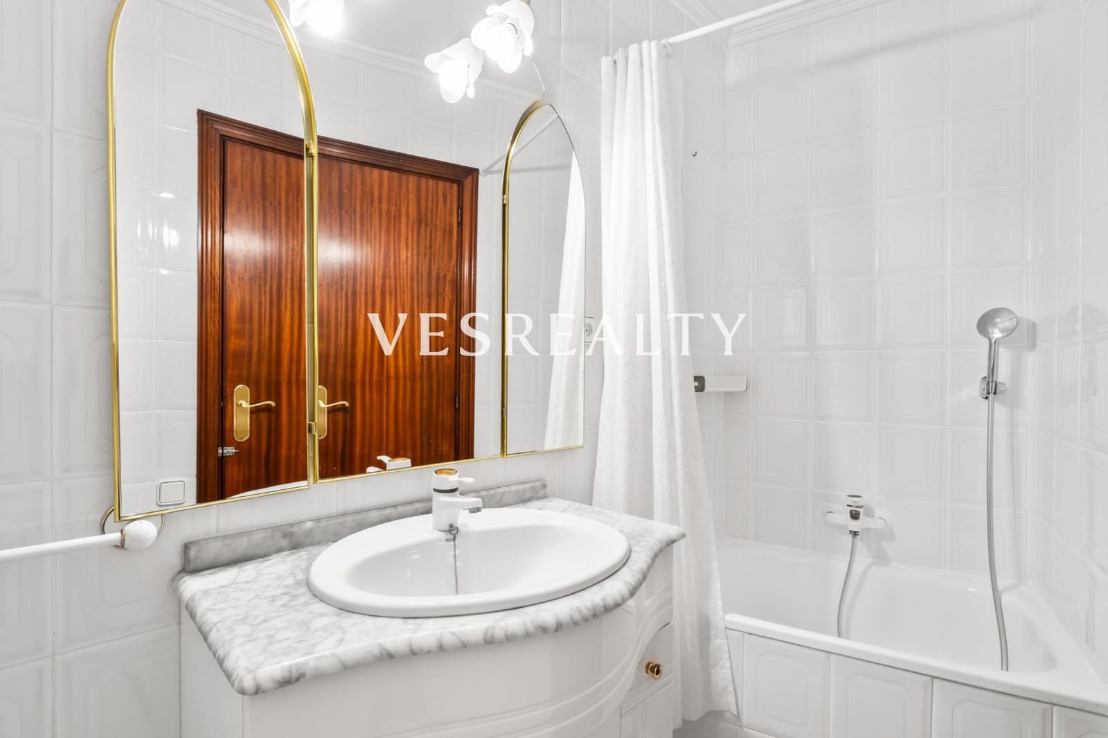 4 soverom Leilighet til salgs i Alicante by med garasje - € 295 000 (Ref: 10139940)
