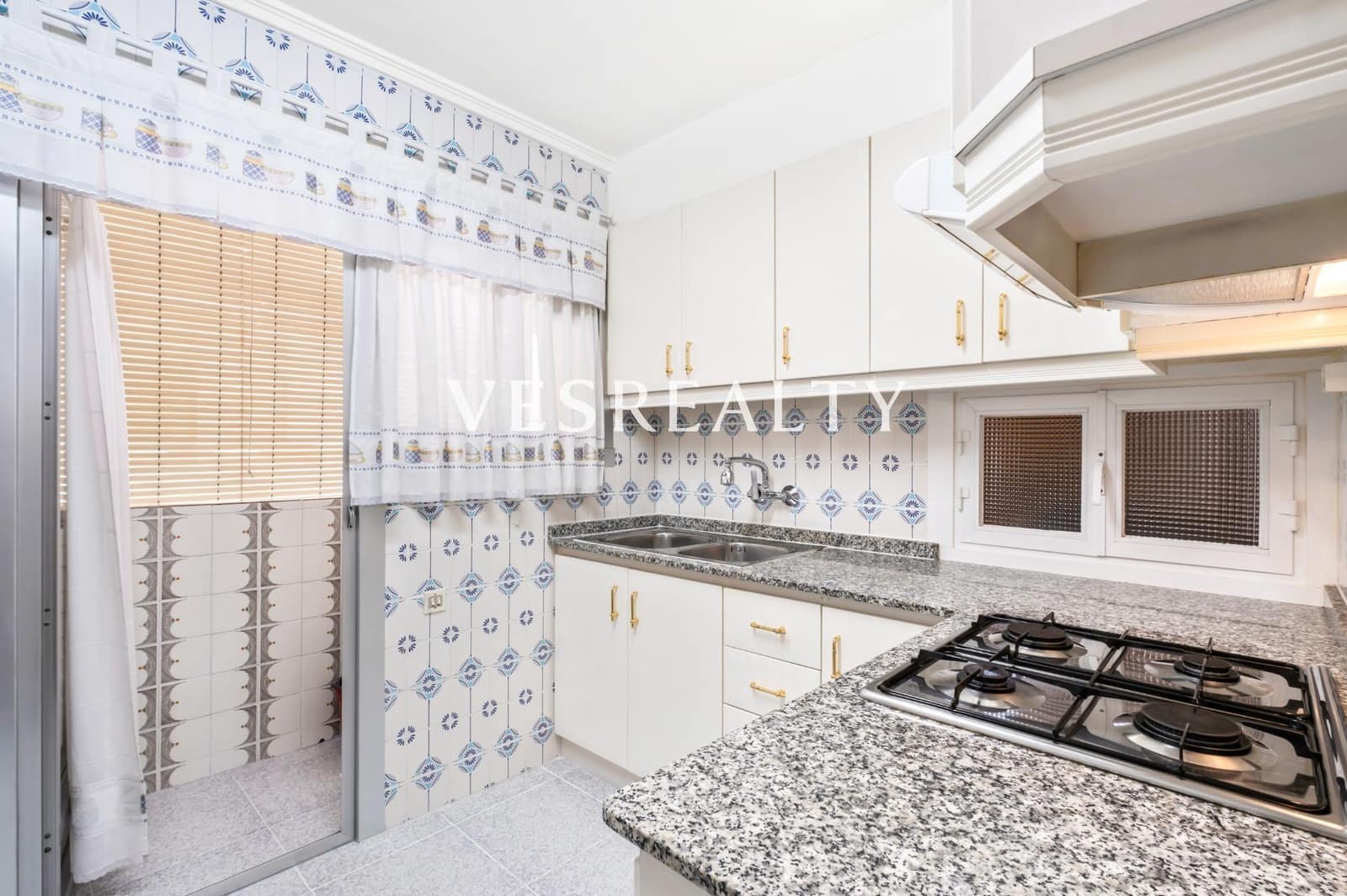 4 soverom Leilighet til salgs i Alicante by med garasje - € 295 000 (Ref: 10139940)