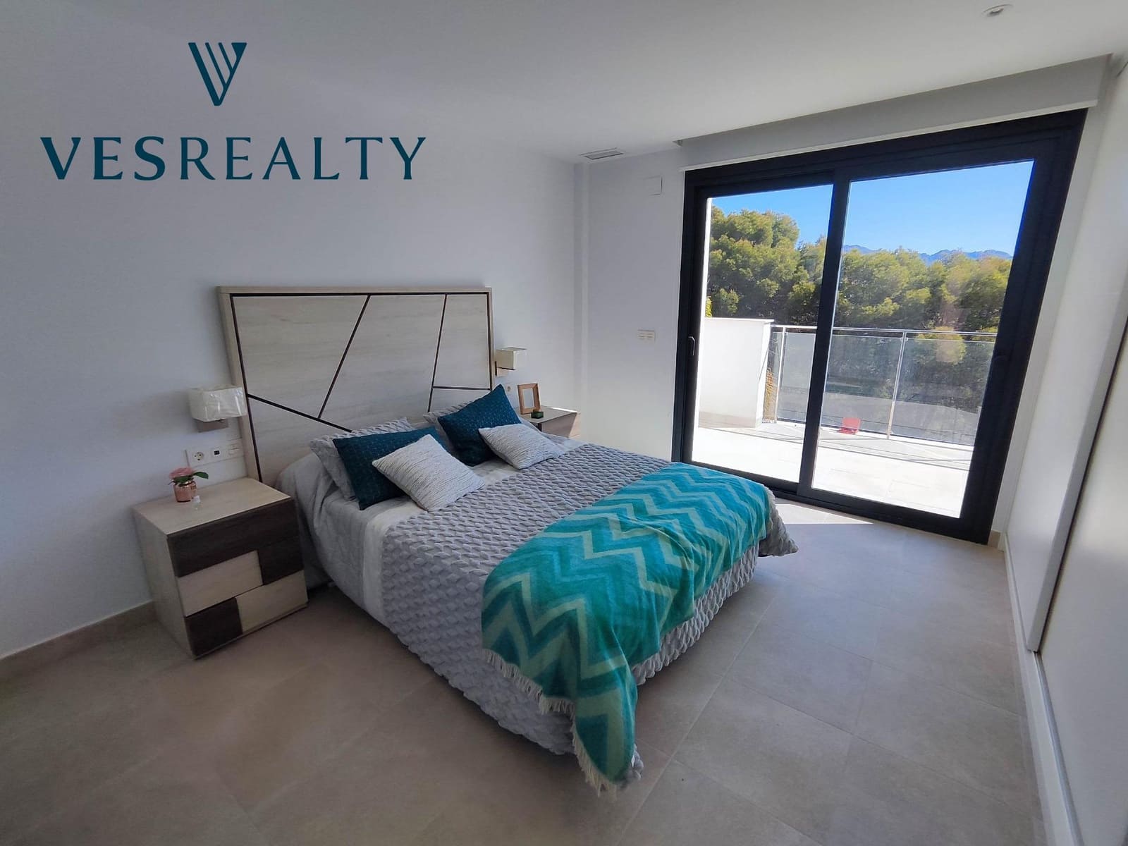 4 soverom Villa til salgs i La Nucia med garasje - € 600 000 (Ref: 8944693)