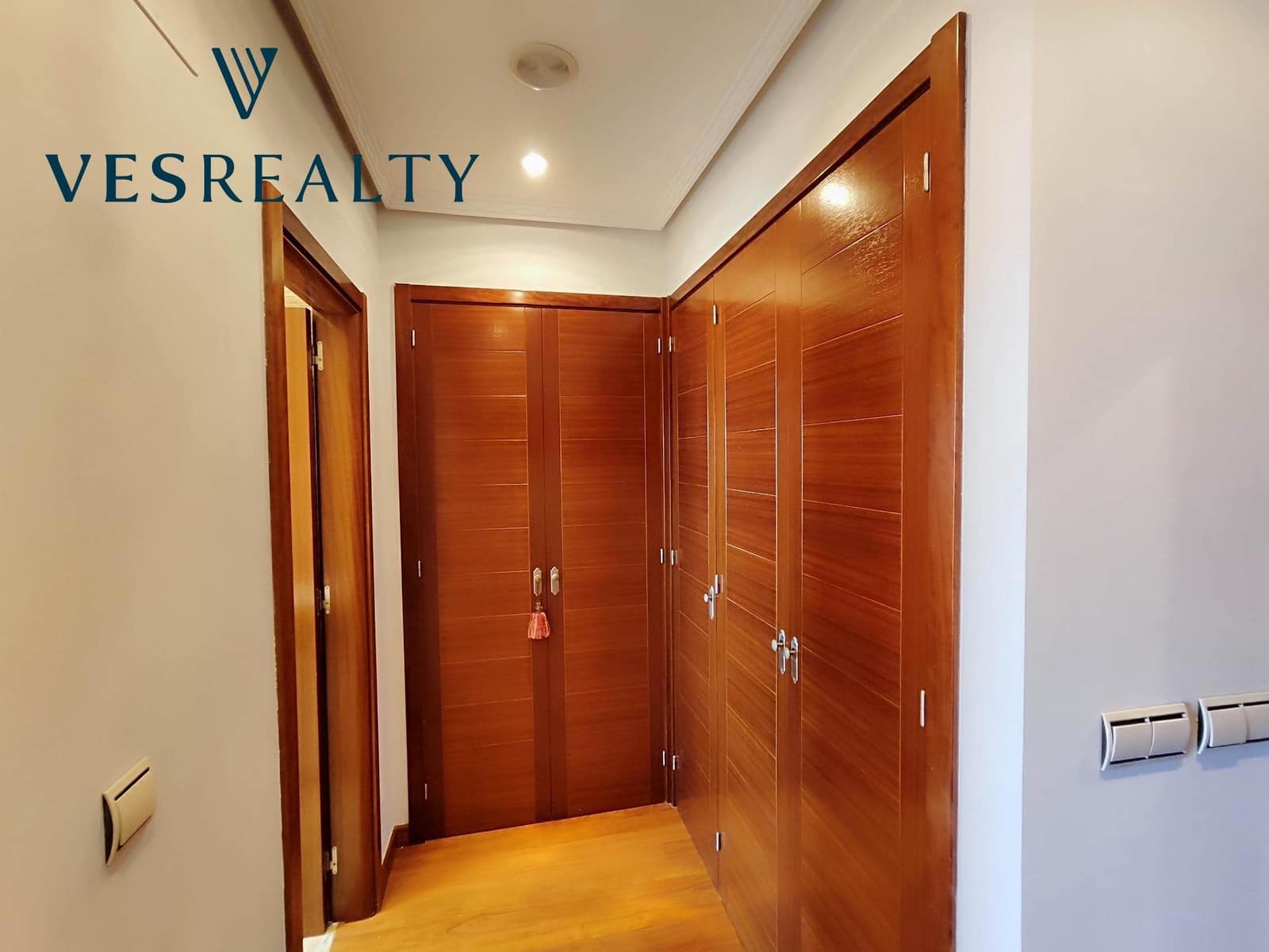 12 soveværelse Rækkehus til salg i Playa de San Juan med swimmingpool - € 1.145.000 (Ref: 8944694)