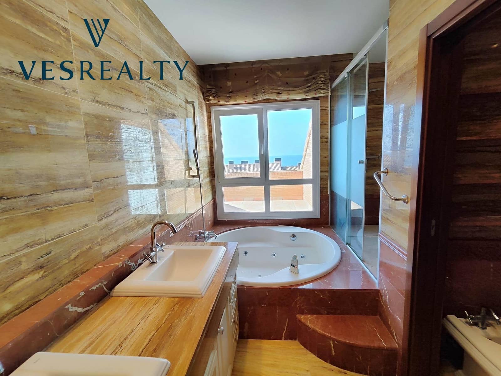 12 soveværelse Rækkehus til salg i Playa de San Juan med swimmingpool - € 1.145.000 (Ref: 8944694)