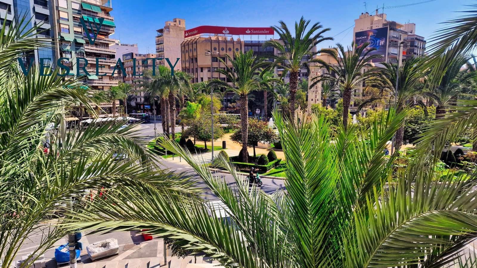 3 soveværelse Lejlighed til salg i Alicante by med garage - € 797.000 (Ref: 8944704)