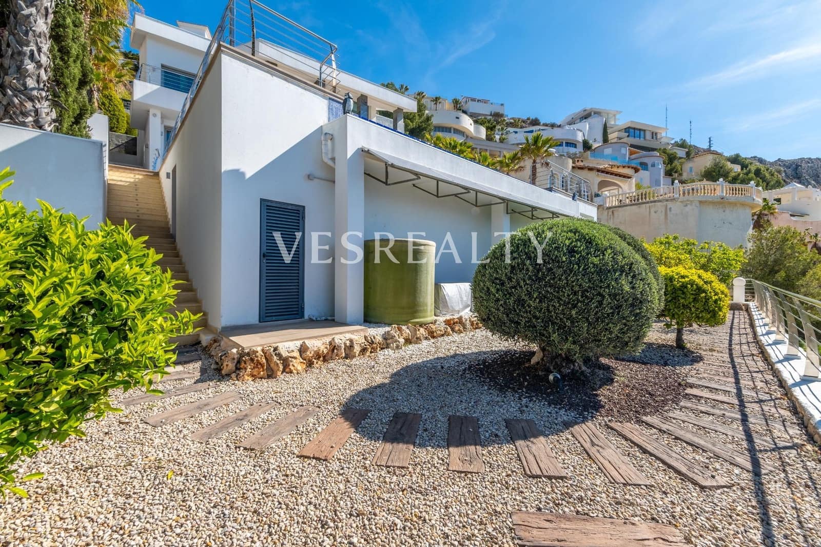 Chalet de 3 habitaciones en Altea en venta con piscina - 2.490.000 € (Ref: 8944716)