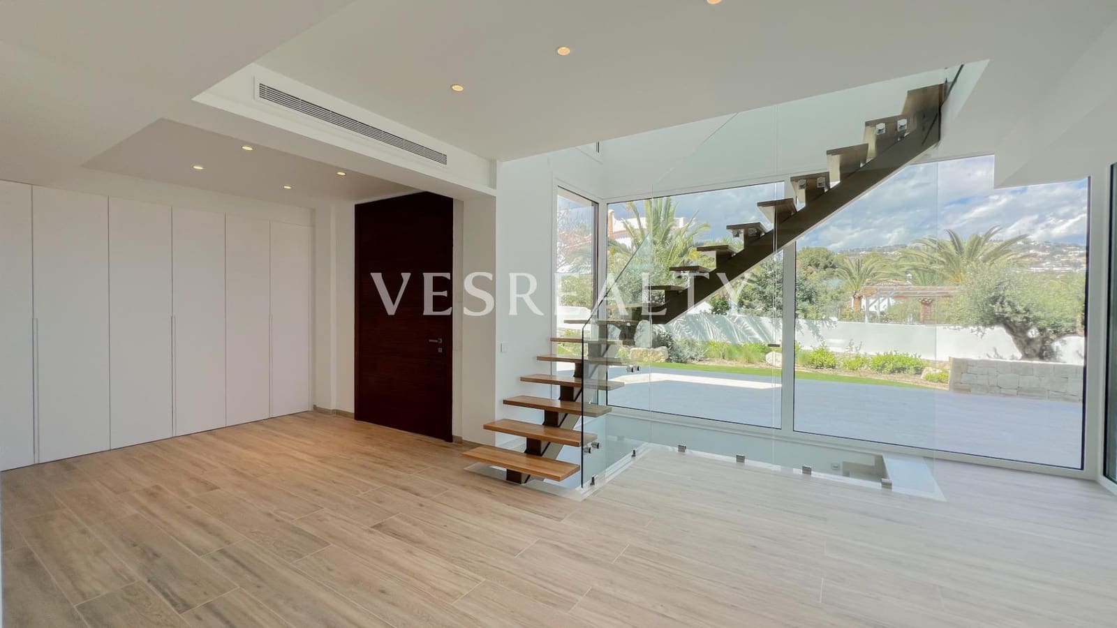 4 makuuhuone Huvila myytävänä paikassa Benissa mukana uima-altaan 
autotalli - 2 260 000 € (Ref: 8944723)