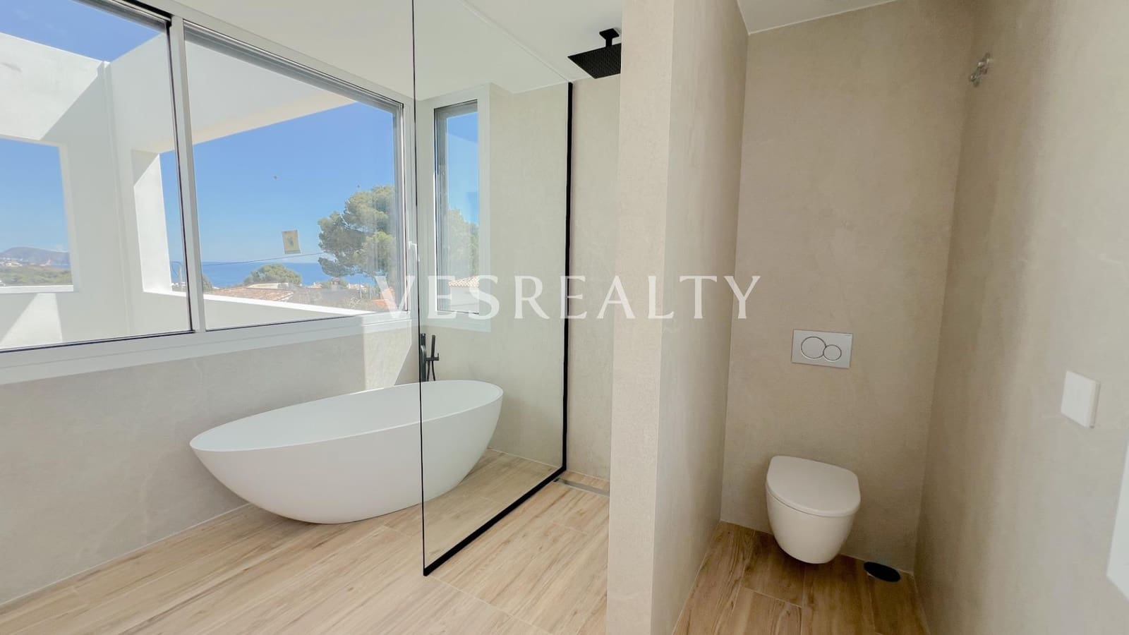 4 makuuhuone Huvila myytävänä paikassa Benissa mukana uima-altaan 
autotalli - 2 260 000 € (Ref: 8944723)