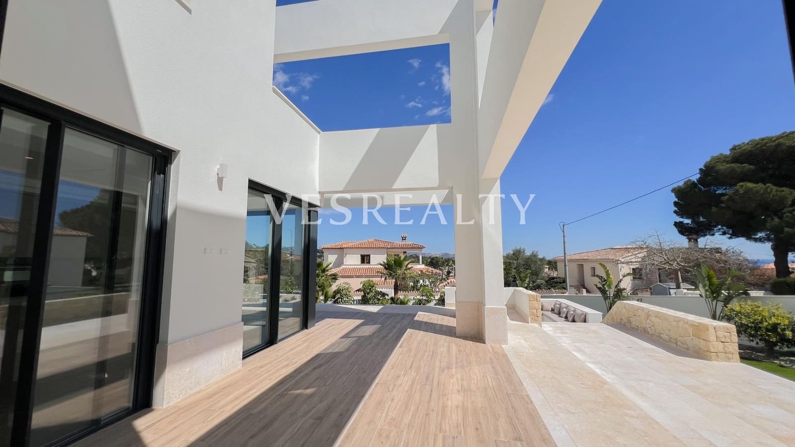 4 makuuhuone Huvila myytävänä paikassa Benissa mukana uima-altaan 
autotalli - 2 260 000 € (Ref: 8944723)