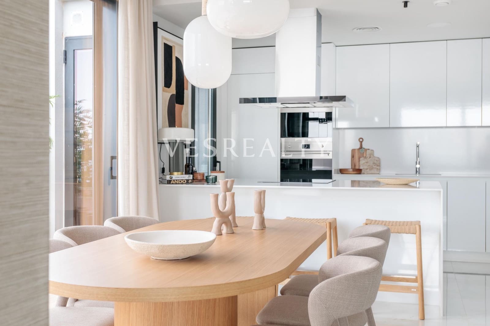 2 bedroom Flat for sale in Benidorm with pool garage - € 700,000 (Ref: 8944733)