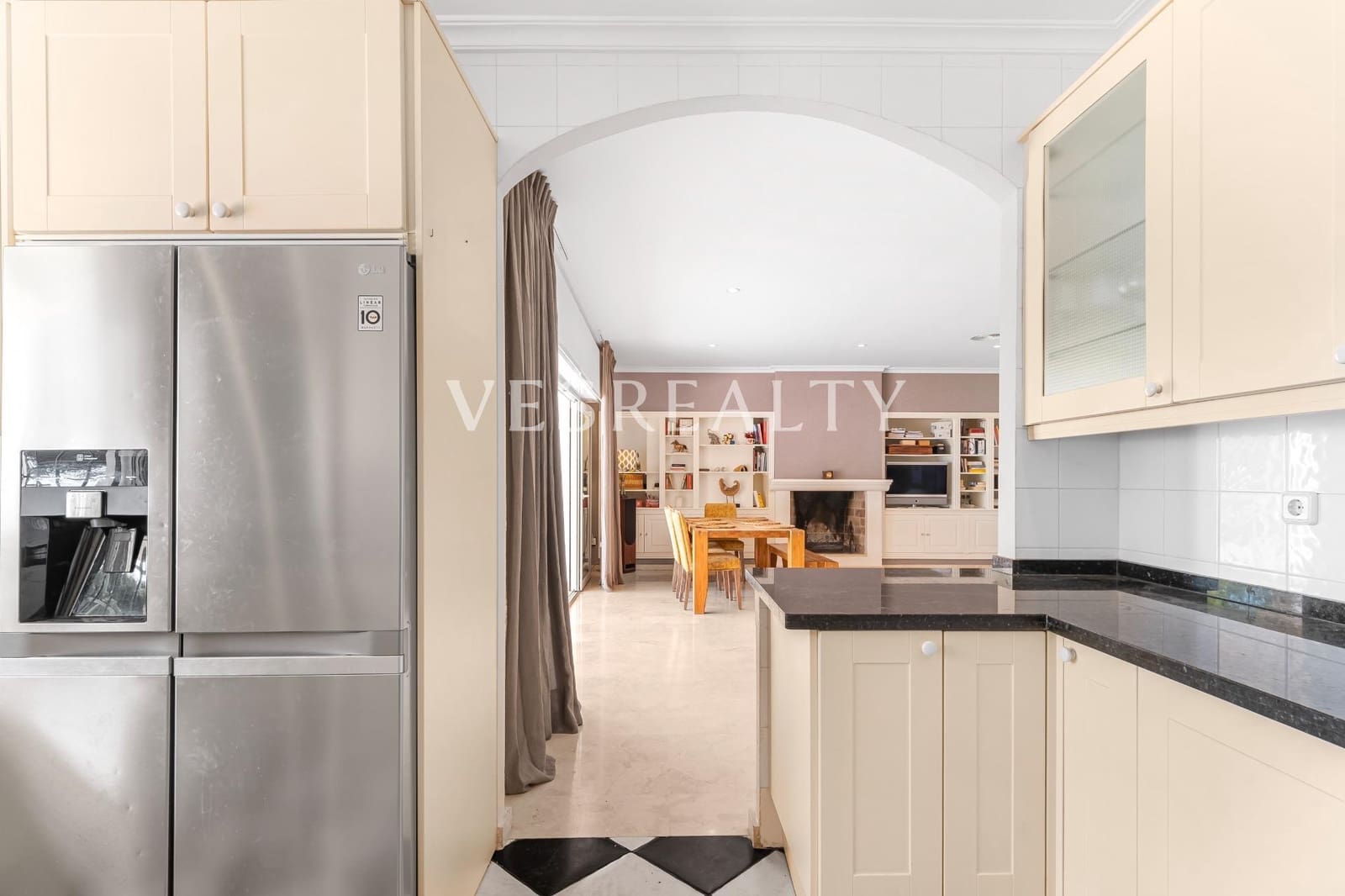 7 quarto Moradia para venda em Playa de San Juan com piscina garagem - 5 300 000 € (Ref: 8944735)