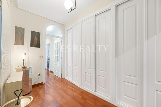 4 slaapkamer Flat te koop in Alicante stad - € 599.000 (Ref: 8944736)