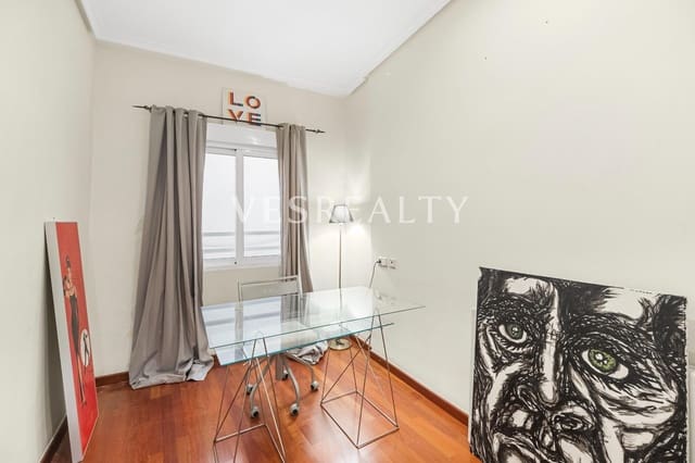 4 slaapkamer Flat te koop in Alicante stad - € 599.000 (Ref: 8944736)