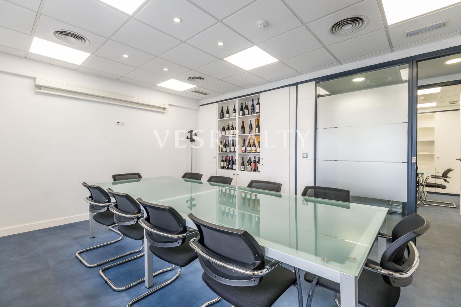 4 soveværelse Kontor til salg i Alicante by - € 750.000 (Ref: 8944742)