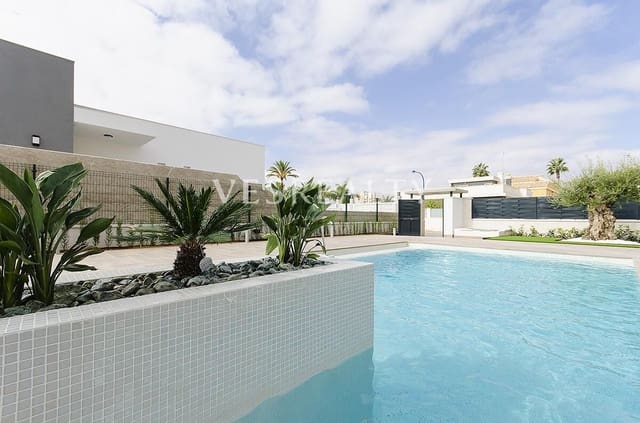 4 soveværelse Villa til salg i Campoamor, Orihuela med swimmingpool garage - € 1.449.000 (Ref: 8944745)