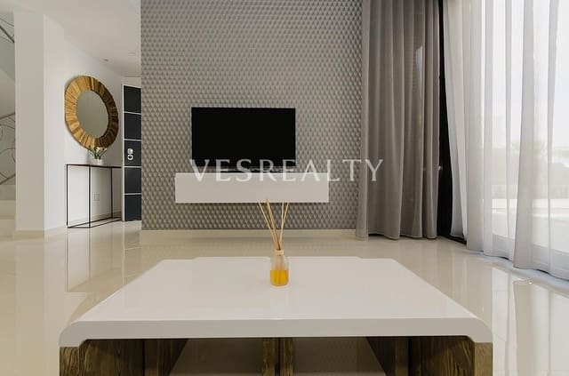 4 soveværelse Villa til salg i Campoamor, Orihuela med swimmingpool garage - € 1.449.000 (Ref: 8944745)
