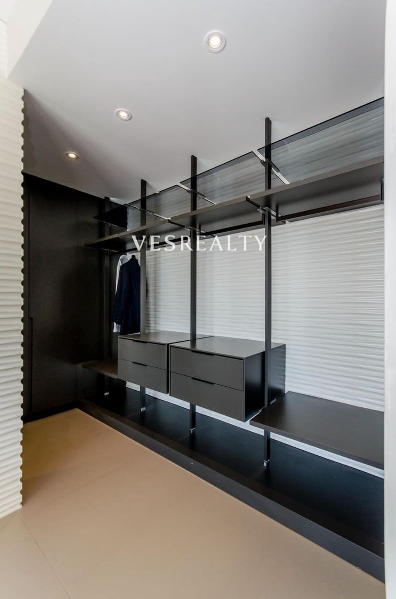 3 bedroom Villa for sale in Campoamor with pool garage - € 1,375,000 (Ref: 8944748)