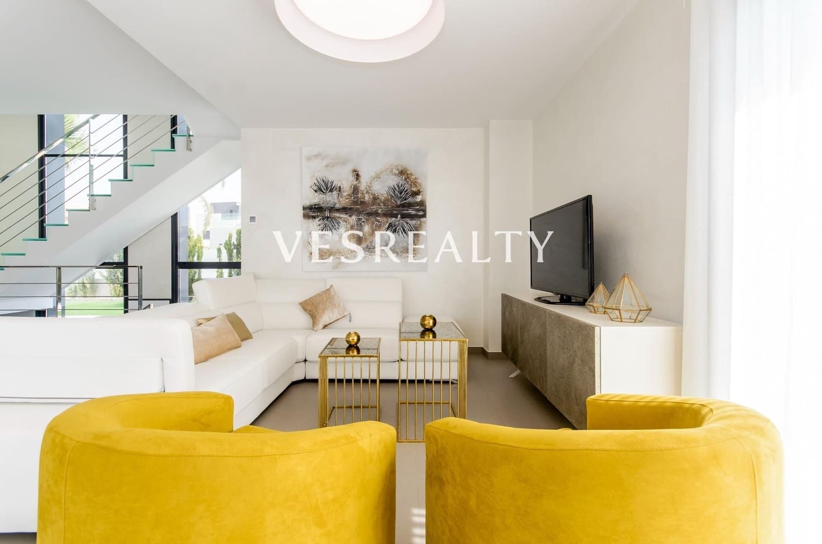 3 bedroom Villa for sale in Campoamor with pool garage - € 1,375,000 (Ref: 8944748)