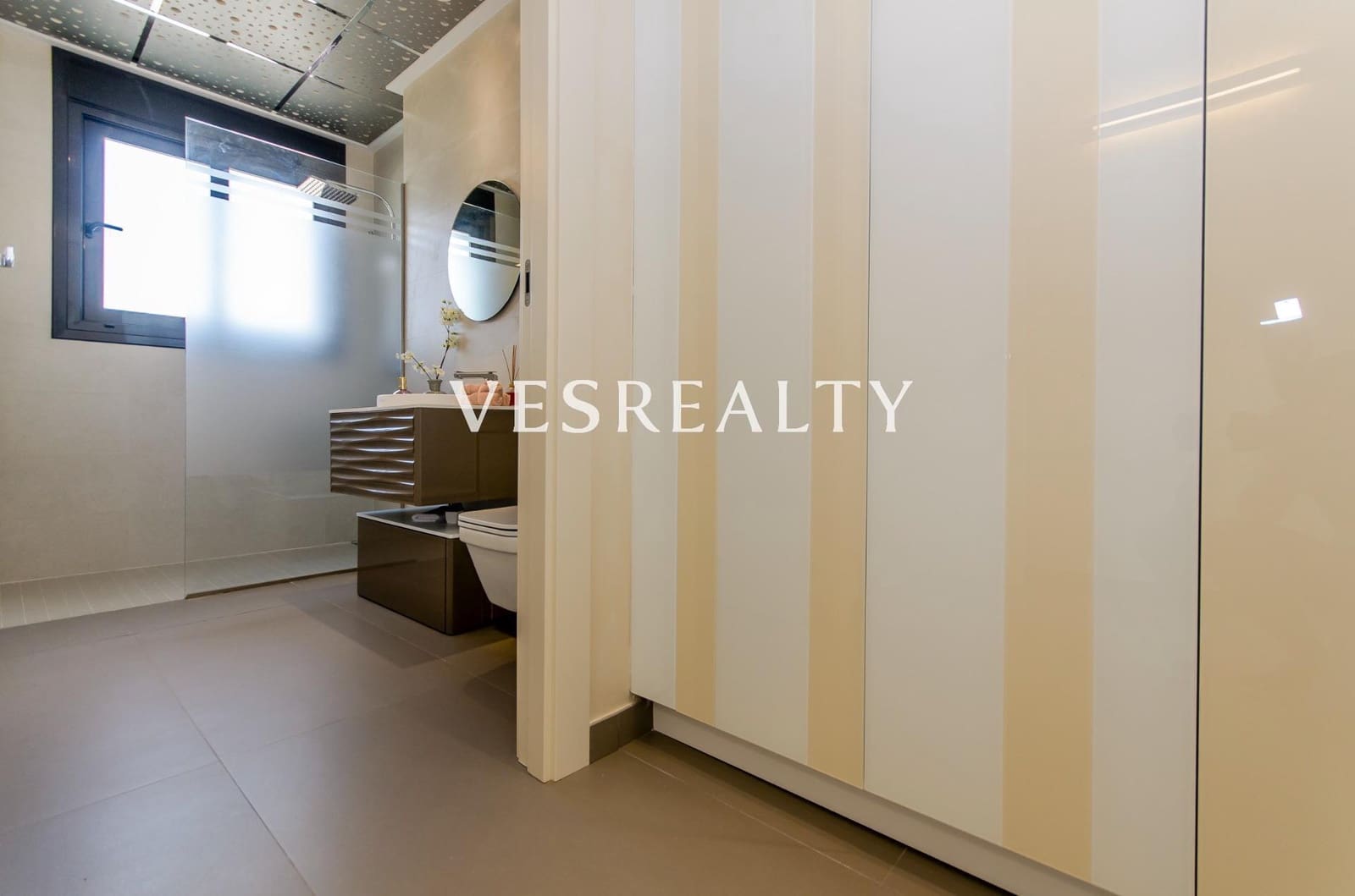 3 bedroom Villa for sale in Campoamor with pool garage - € 1,375,000 (Ref: 8944748)