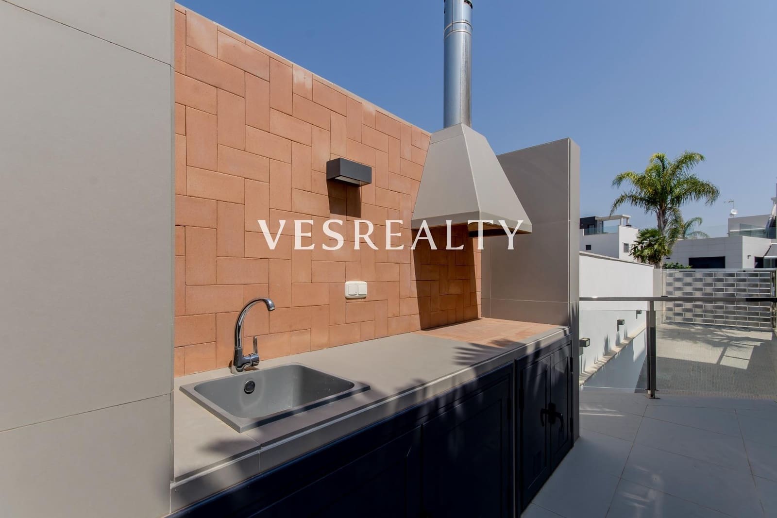 3 bedroom Villa for sale in Campoamor with pool garage - € 1,375,000 (Ref: 8944748)