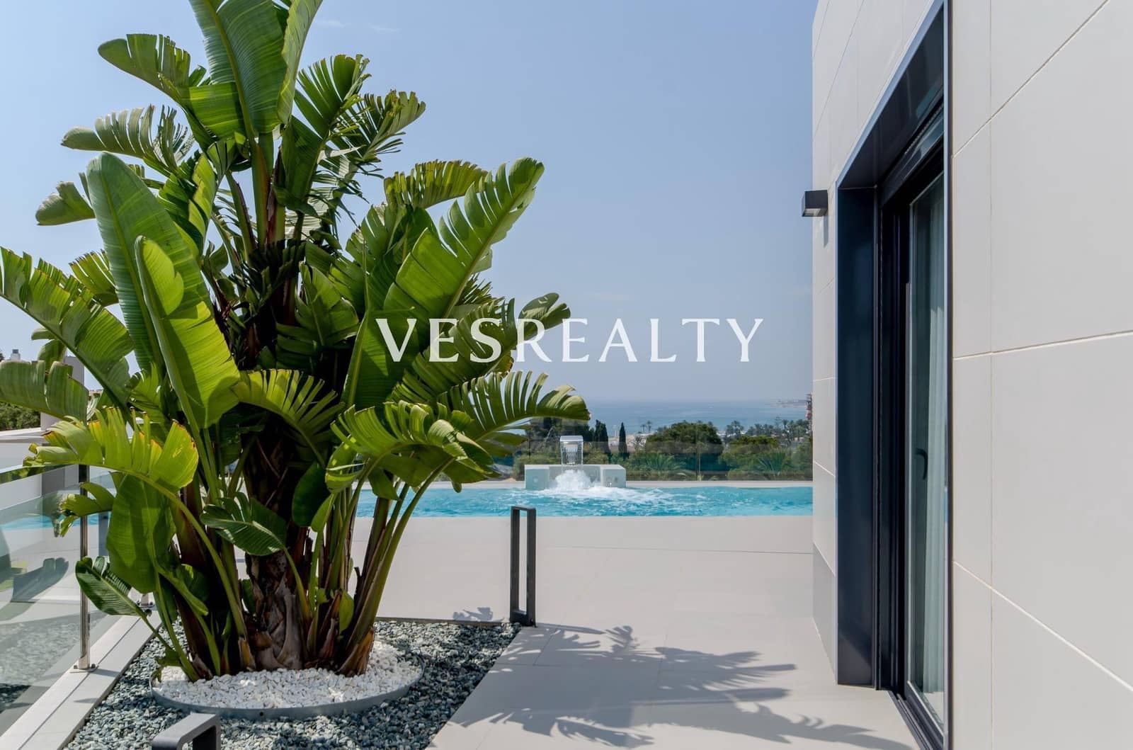 3 bedroom Villa for sale in Campoamor with pool garage - € 1,375,000 (Ref: 8944748)