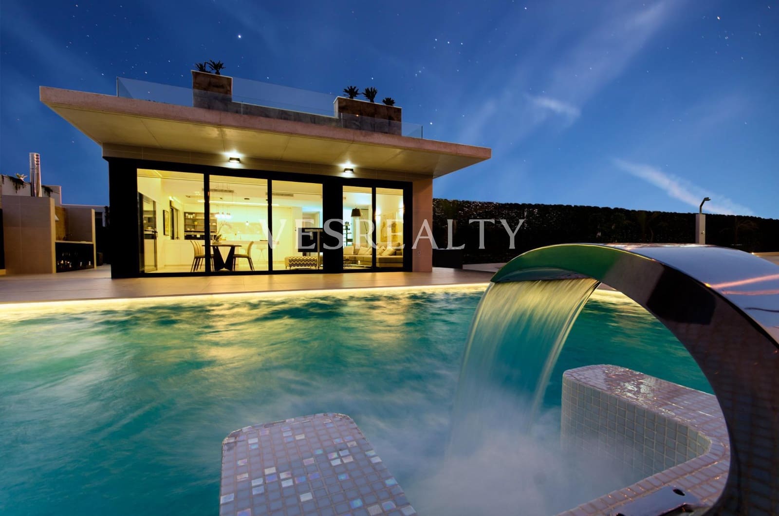4 Zimmer Villa zu verkaufen in Campoamor mit Pool - 1.175.000 € (Ref: 8944750)