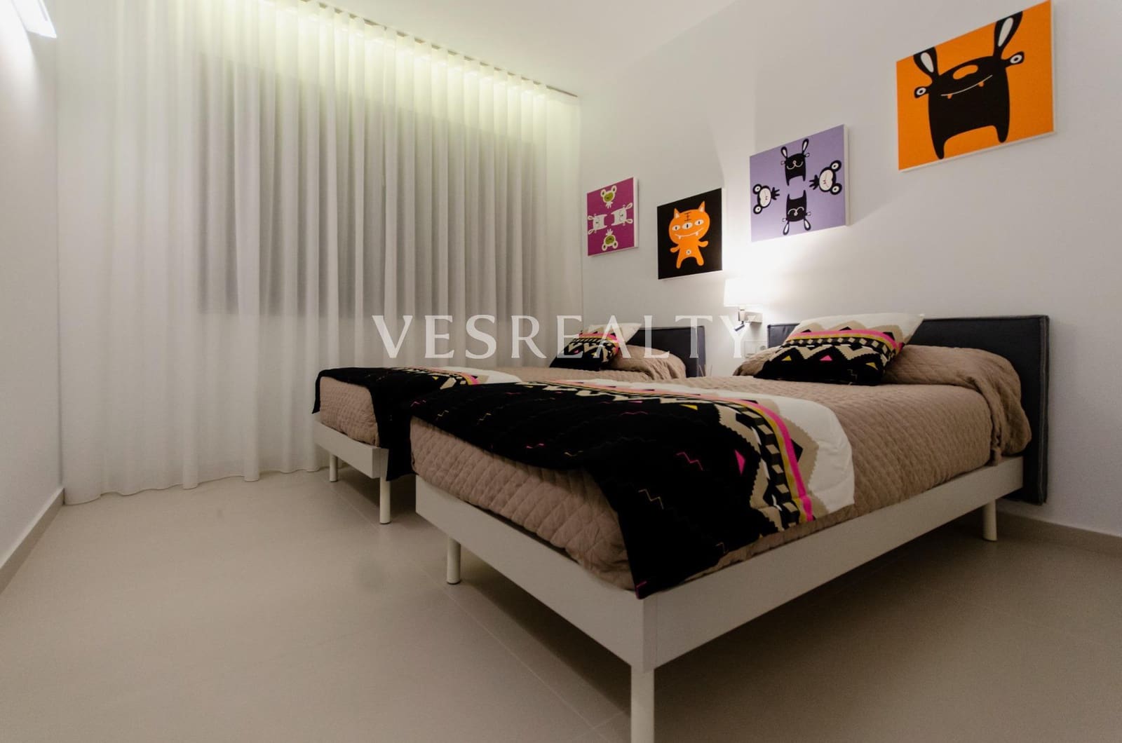 4 Zimmer Villa zu verkaufen in Campoamor mit Pool - 1.175.000 € (Ref: 8944750)