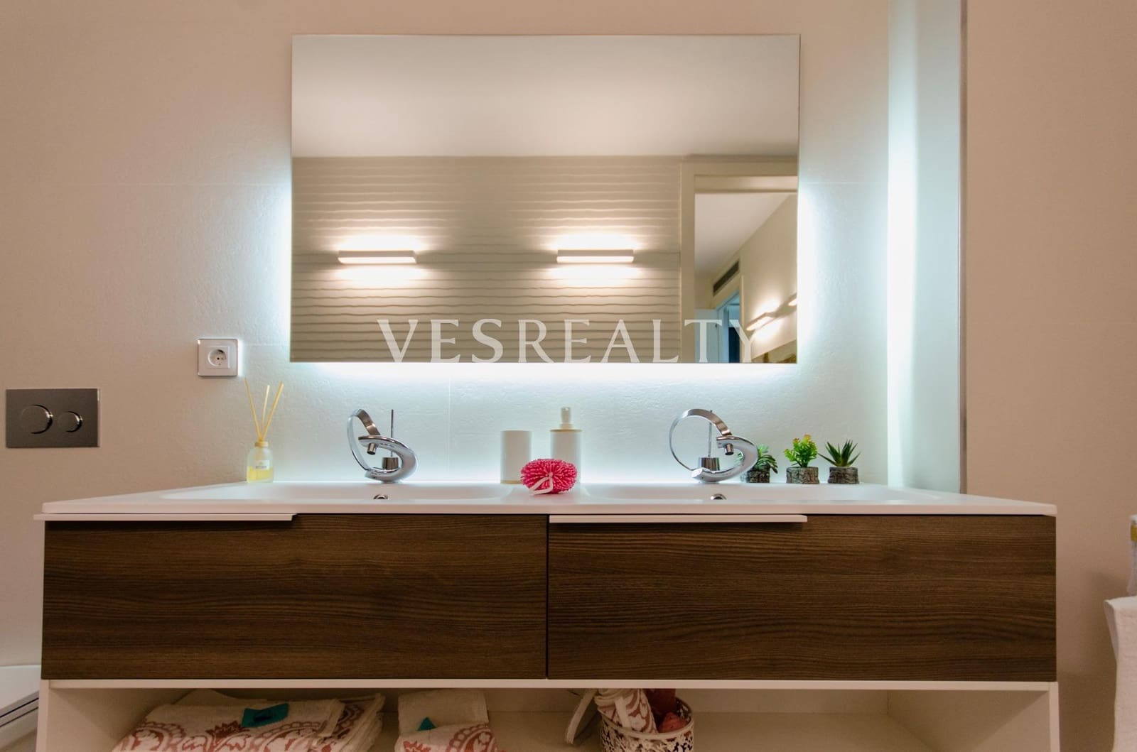 4 Zimmer Villa zu verkaufen in Campoamor mit Pool - 1.175.000 € (Ref: 8944750)