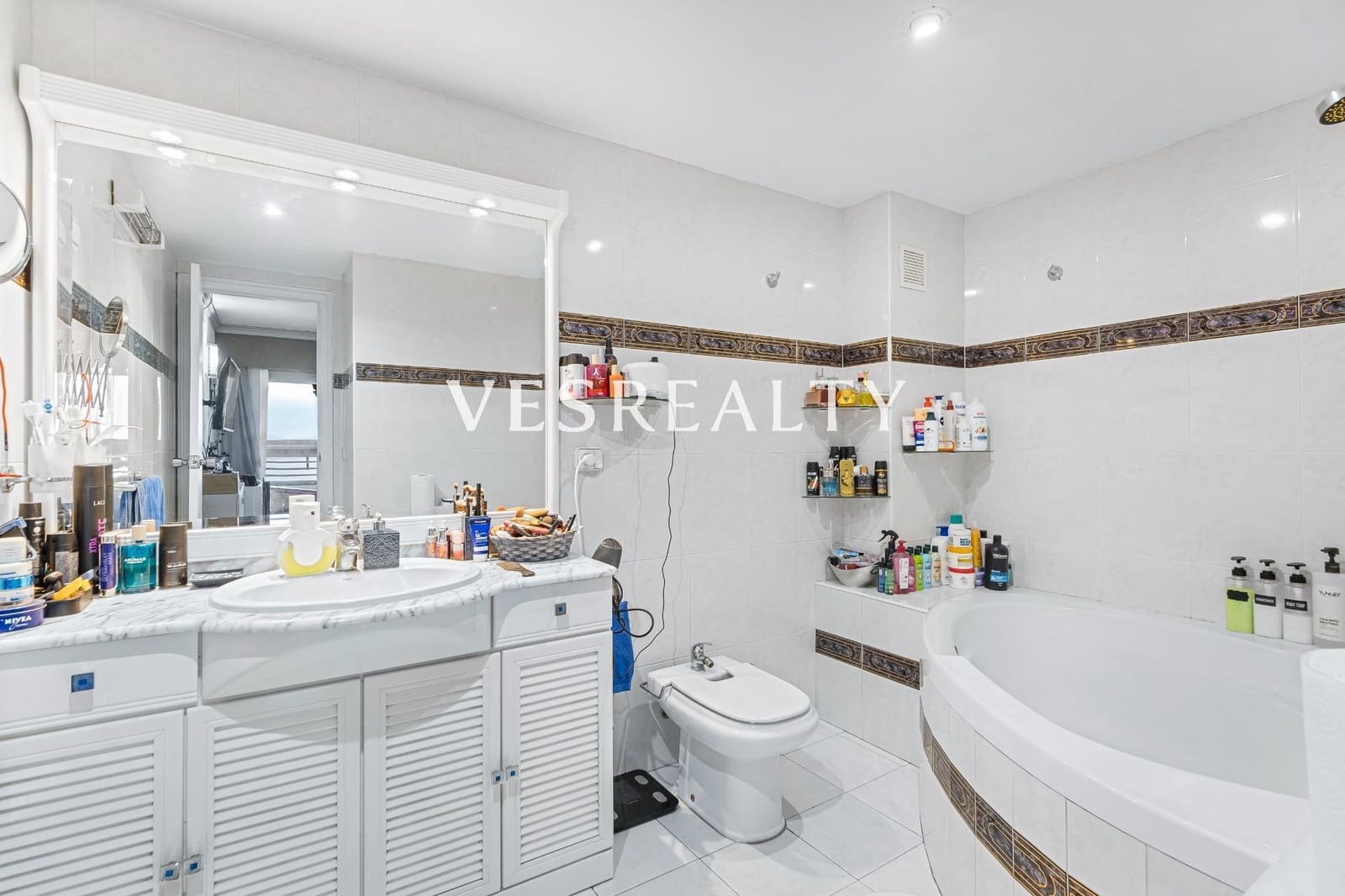 4 soveværelse Lejlighed til salg i Playa de San Juan med swimmingpool - € 635.000 (Ref: 8944751)