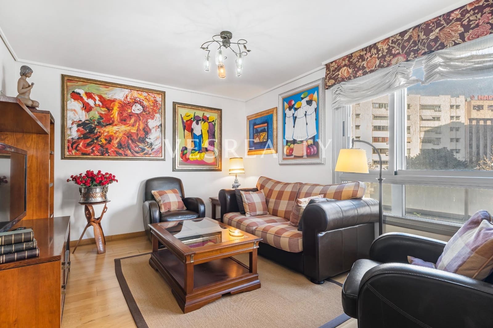 4 soveværelse Lejlighed til salg i Alicante by med garage - € 450.000 (Ref: 8944752)