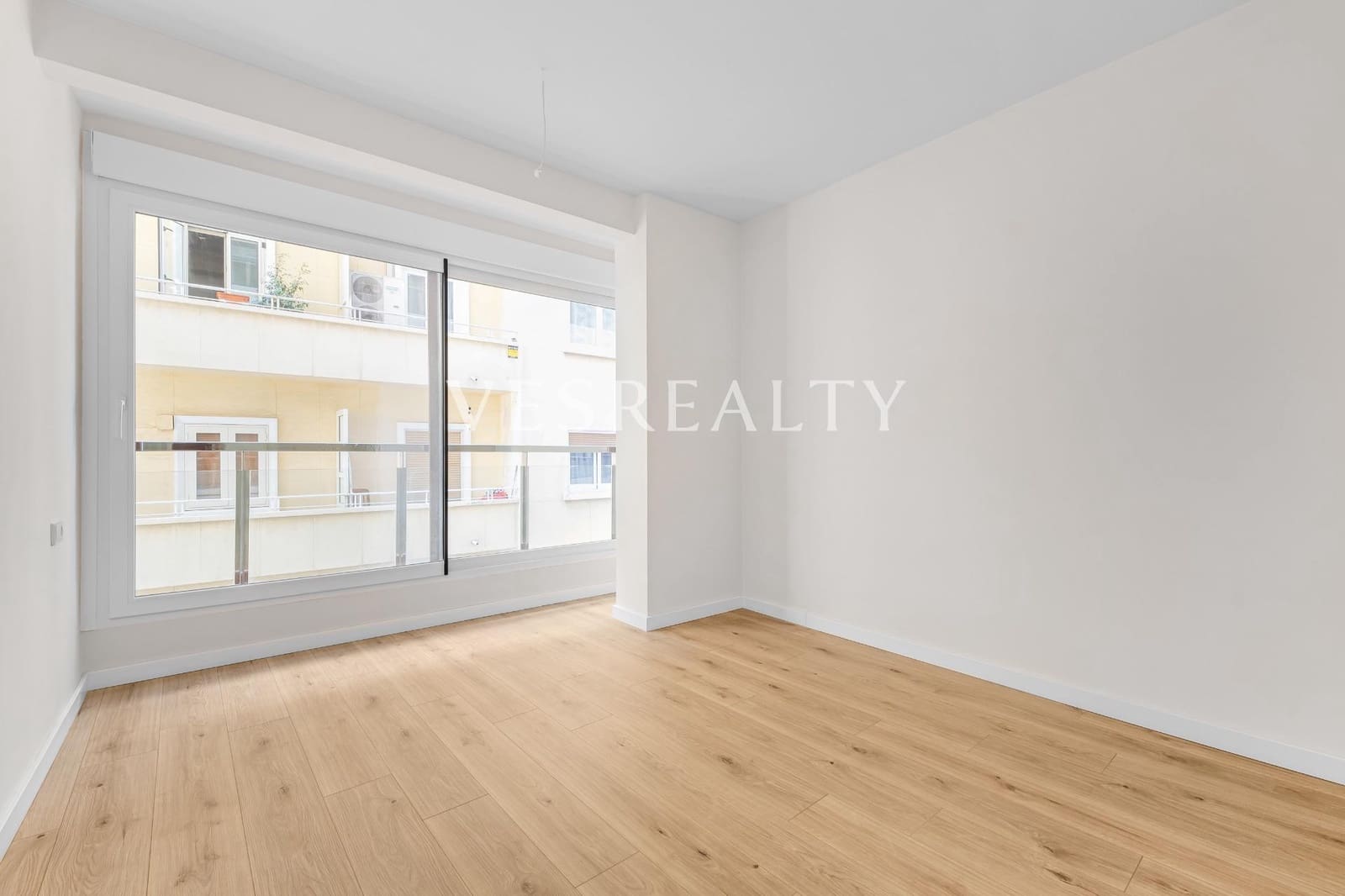 4 slaapkamer Flat te koop in Alicante stad - € 1.080.000 (Ref: 8944763)