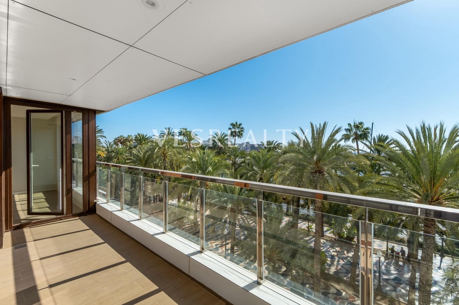 4 slaapkamer Flat te koop in Alicante stad - € 1.080.000 (Ref: 8944763)