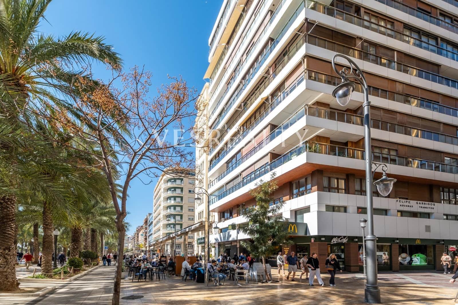 4 slaapkamer Flat te koop in Alicante stad - € 1.080.000 (Ref: 8944763)