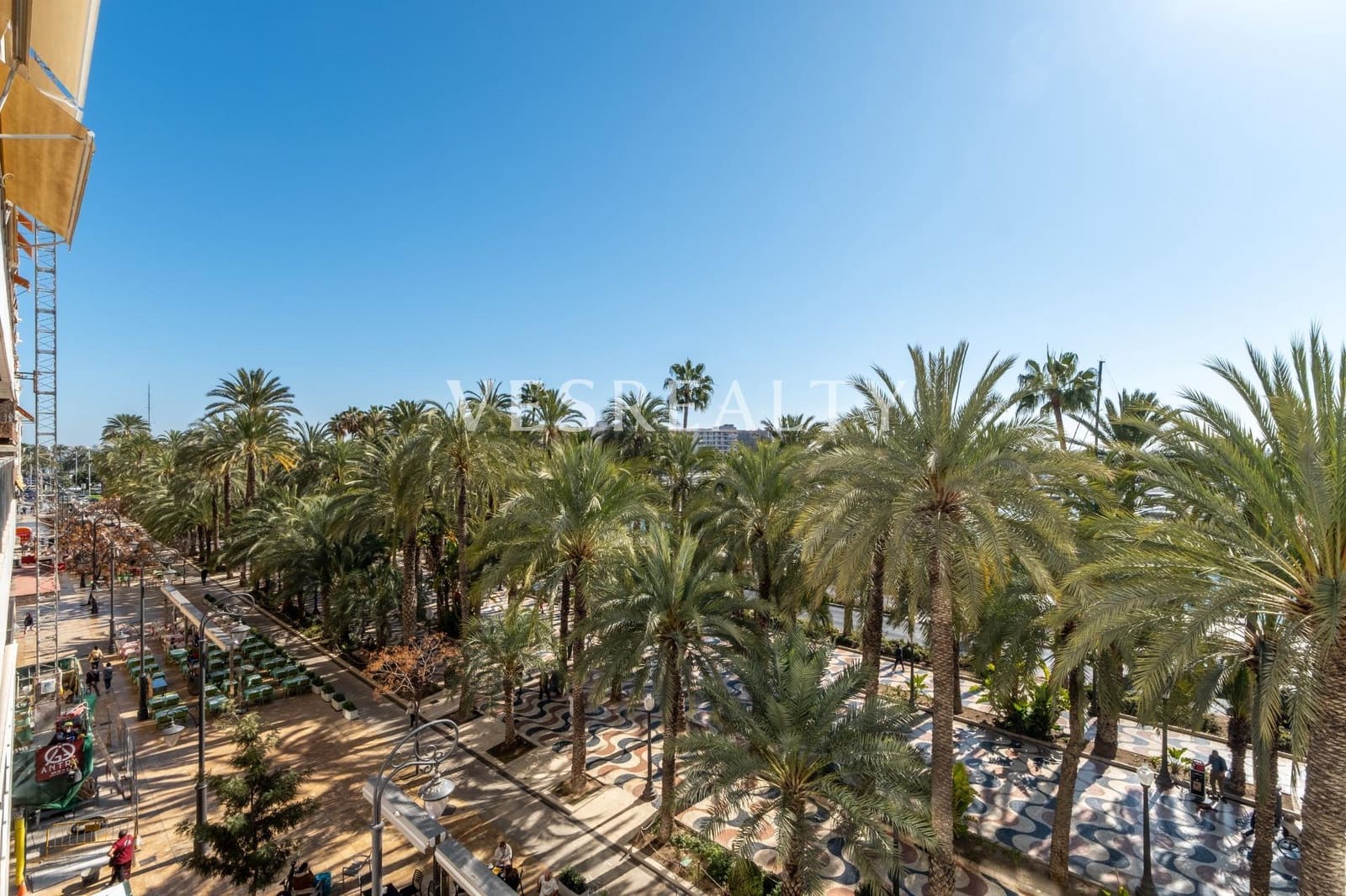 4 slaapkamer Flat te koop in Alicante stad - € 1.080.000 (Ref: 8944763)