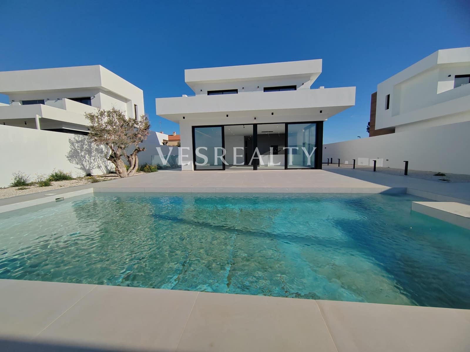 3 makuuhuone Huvila myytävänä paikassa La Font mukana uima-altaan - 950 000 € (Ref: 8944764)