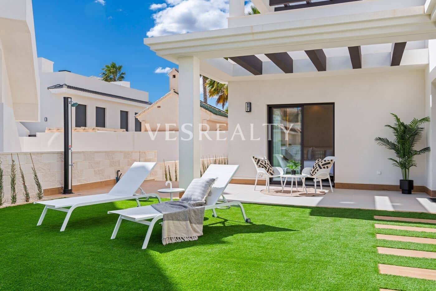 3 Zimmer Villa zu verkaufen in Ciudad Quesada mit Pool - 765.230 € (Ref: 8944781)