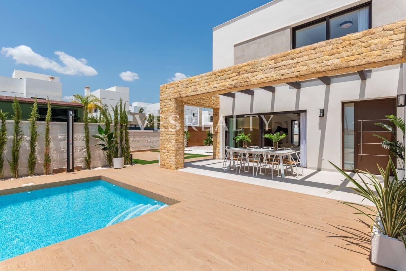 Chalet de 3 habitaciones en Ciudad Quesada en venta con piscina - 869.555 € (Ref: 8944783)