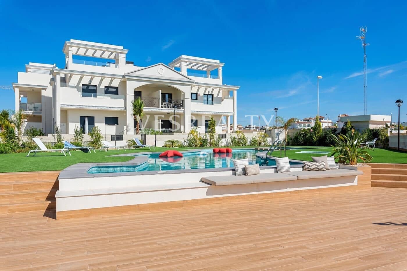 2 soveværelse Lejlighed til salg i Ciudad Quesada med swimmingpool - € 310.500 (Ref: 8944788)