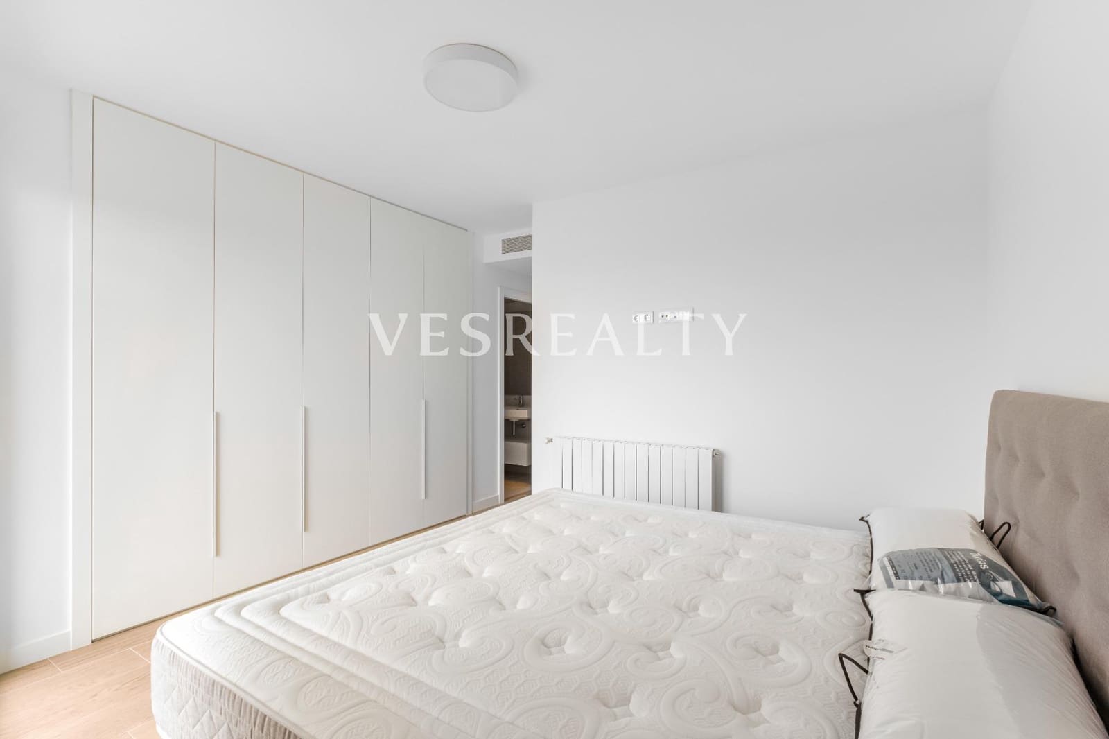 2 quarto Apartamento para arrendar em Alicante cidade com piscina - 2 000 € (Ref: 8944790)