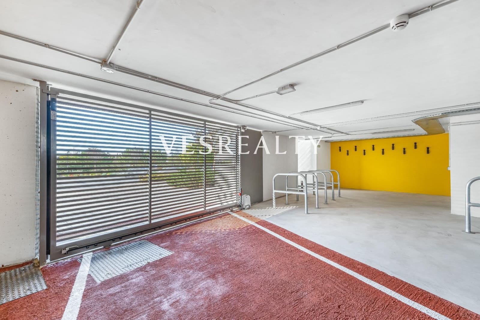 2 quarto Apartamento para arrendar em Alicante cidade com piscina - 2 000 € (Ref: 8944790)