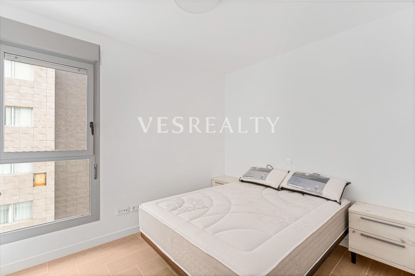 2 quarto Apartamento para arrendar em Alicante cidade com piscina - 2 000 € (Ref: 8944790)