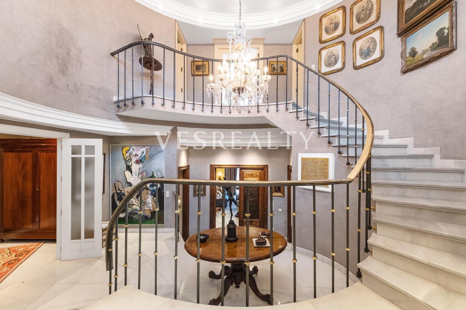 6 bedroom Villa for sale in Playa de San Juan with pool garage - € 3,800,000 (Ref: 8944792)