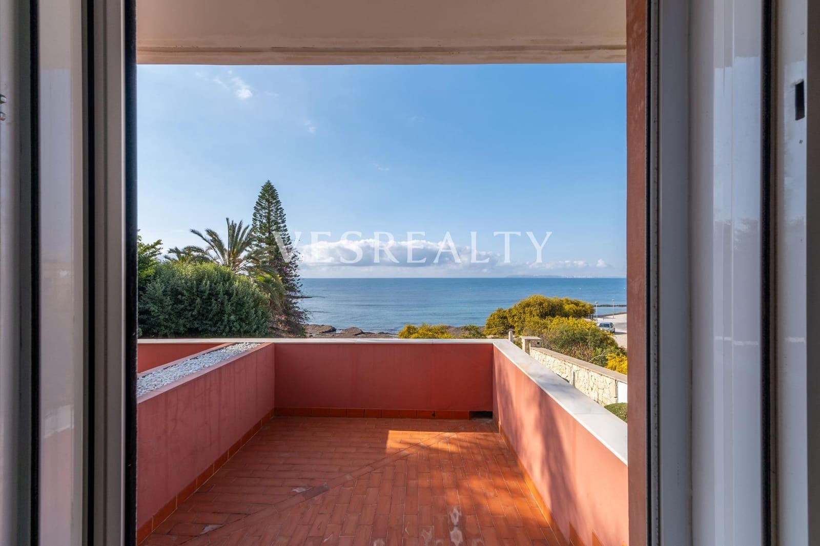 6 bedroom Villa for sale in Playa de San Juan with pool garage - € 3,800,000 (Ref: 8944792)