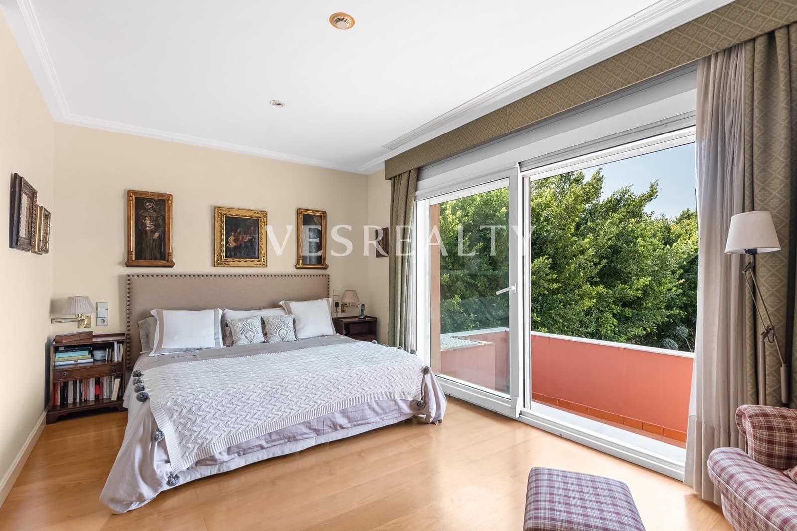 6 bedroom Villa for sale in Playa de San Juan with pool garage - € 3,800,000 (Ref: 8944792)