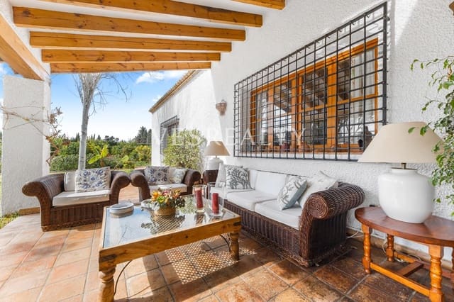 5 sovrum Villa till salu i Alicante stad med pool garage - 1 550 000 € (Ref: 8944833)