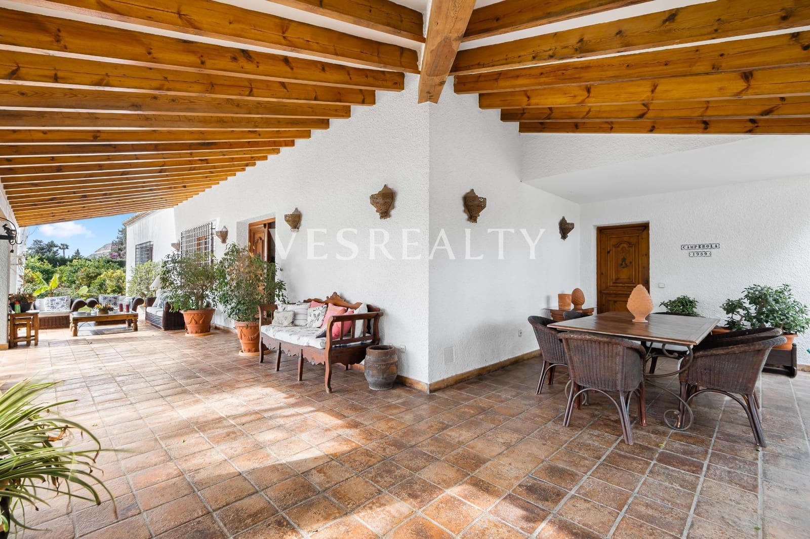 5 bedroom Villa for sale in Alicante / Alacant city with pool garage - € 1,550,000 (Ref: 8944833)
