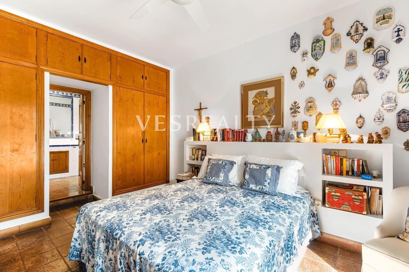 5 bedroom Villa for sale in Alicante / Alacant city with pool garage - € 1,550,000 (Ref: 8944833)