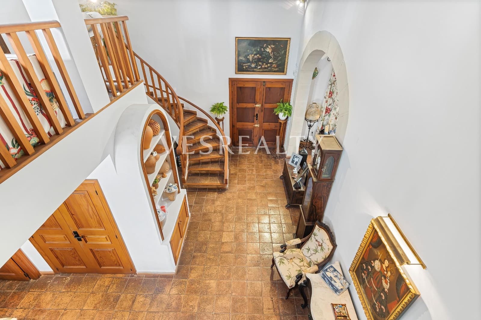 5 bedroom Villa for sale in Alicante / Alacant city with pool garage - € 1,550,000 (Ref: 8944833)