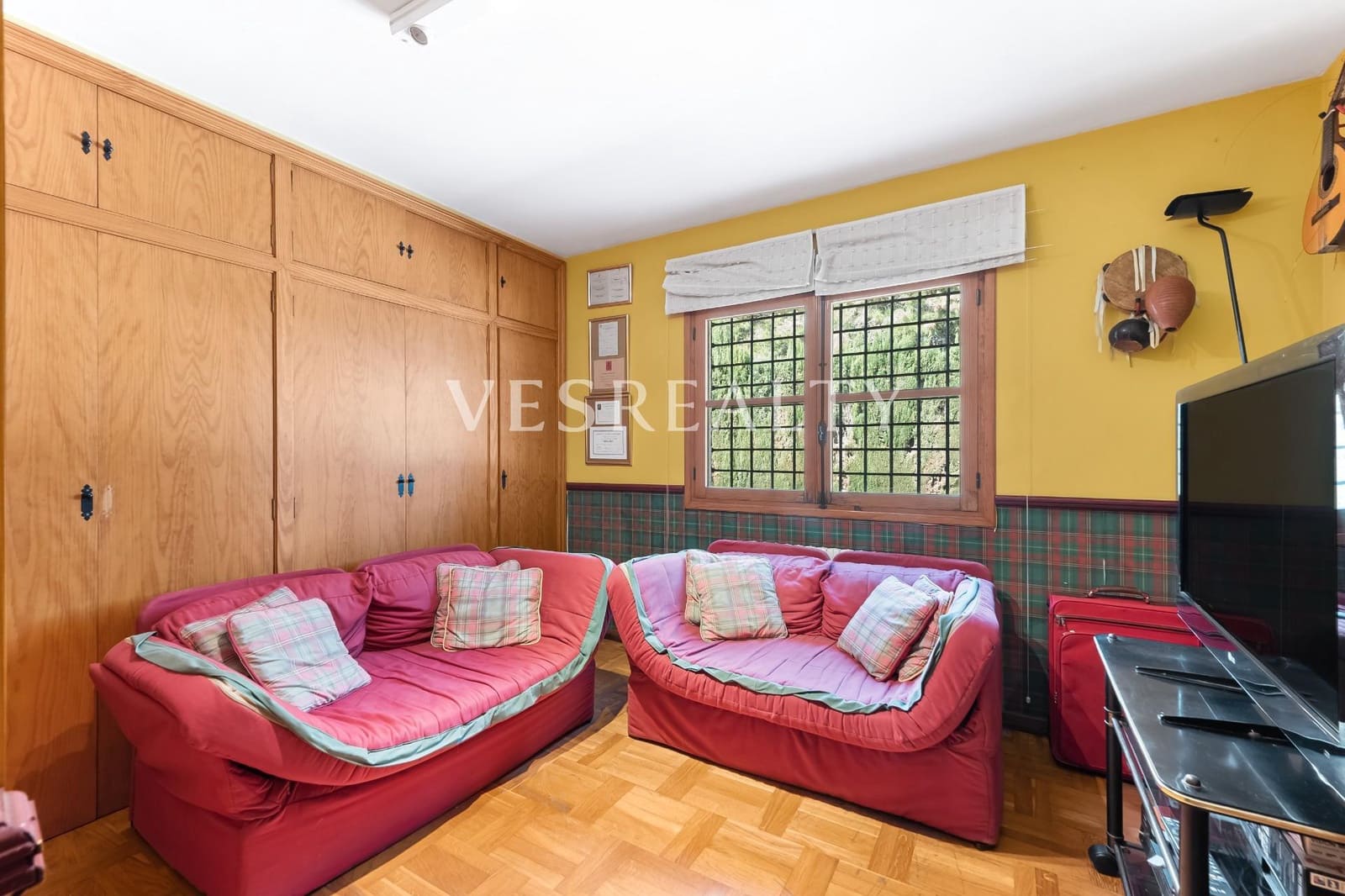 5 bedroom Villa for sale in Alicante / Alacant city with pool garage - € 1,550,000 (Ref: 8944833)