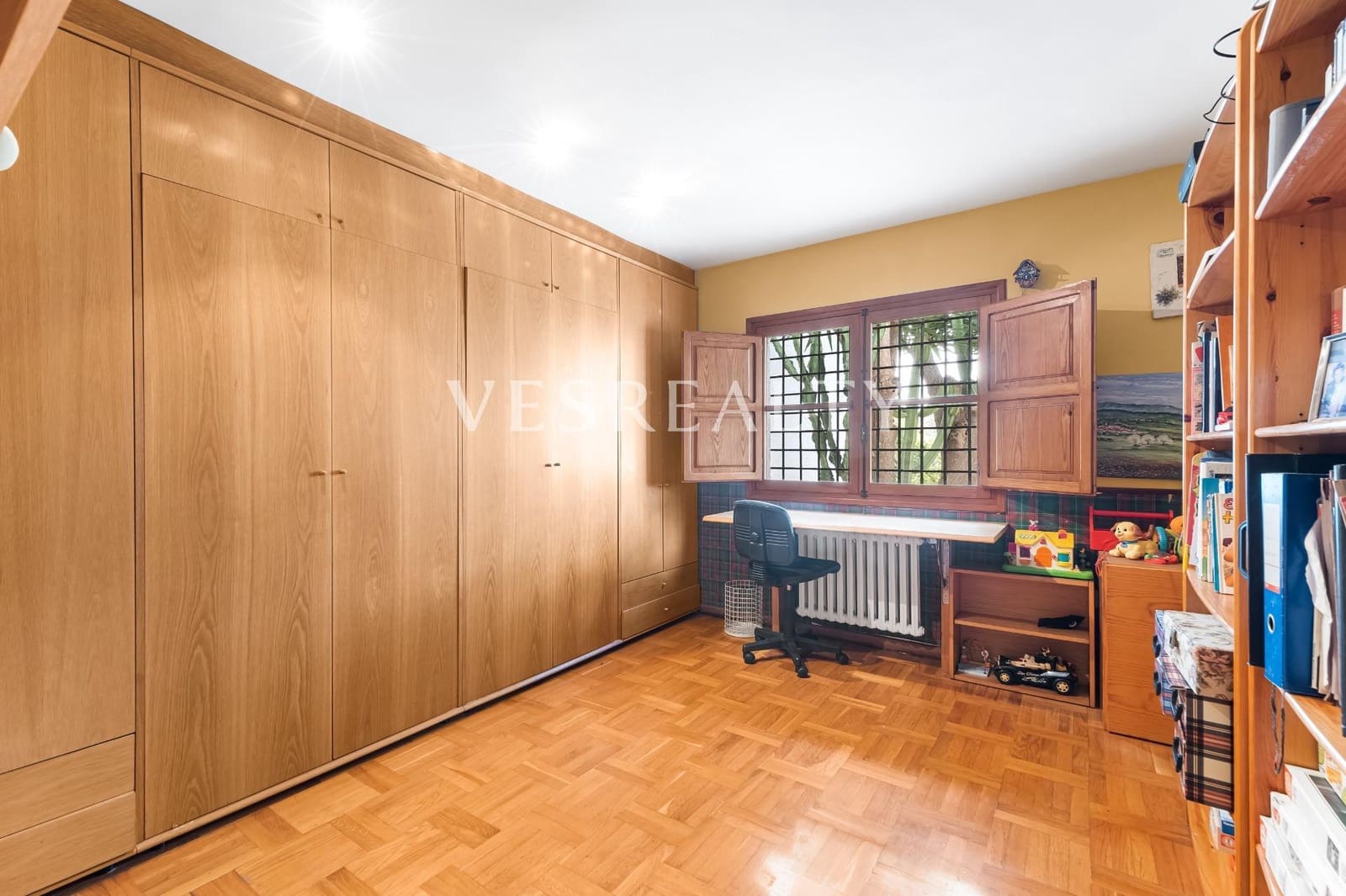 5 bedroom Villa for sale in Alicante / Alacant city with pool garage - € 1,550,000 (Ref: 8944833)