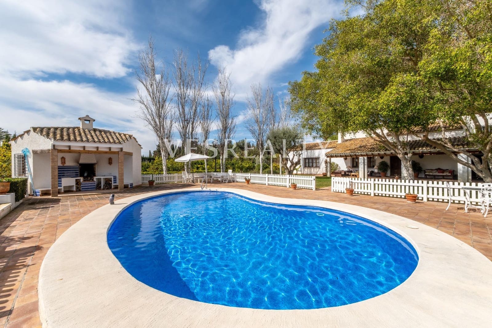 5 bedroom Villa for sale in Alicante / Alacant city with pool garage - € 1,550,000 (Ref: 8944833)