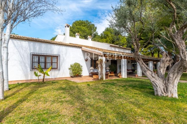 5 sovrum Villa till salu i Alicante stad med pool garage - 1 550 000 € (Ref: 8944833)